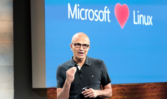 Microsoft lanzará su propia distribución de Linux - interruptor de la nube azul Photo