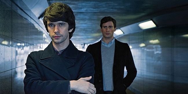 BBC Two todavía es renovar espía londres para la serie 2 Photo